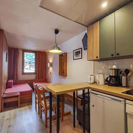 27m² Avec Balcon, Animaux Acceptes, Proche Remontees - Fr-1-356-257 Lejlighed *